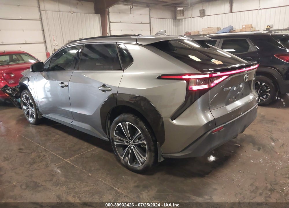2023 TOYOTA BZ4X LIMITED VIN: JTMABACA5PA013968