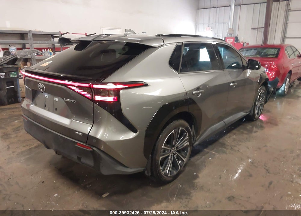 2023 TOYOTA BZ4X LIMITED VIN: JTMABACA5PA013968