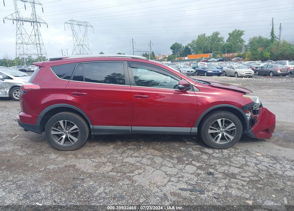 2018 TOYOTA RAV4 XLE VIN: 2T3RFREV7JW792899