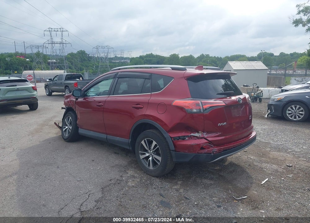 2018 TOYOTA RAV4 XLE VIN: 2T3RFREV7JW792899