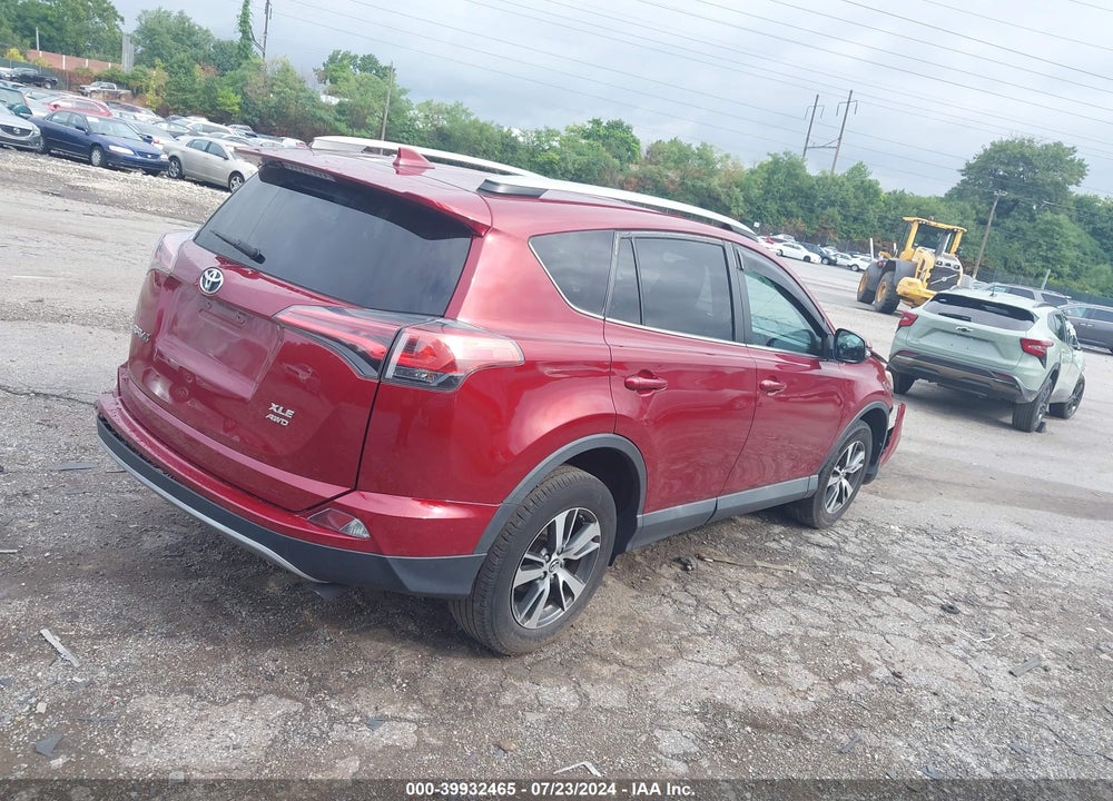 2018 TOYOTA RAV4 XLE VIN: 2T3RFREV7JW792899