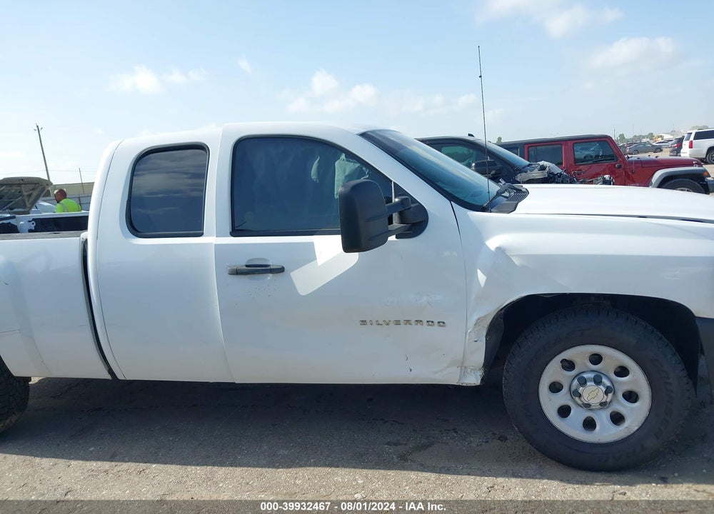 2011 CHEVROLET SILVERADO 1500 WORK TRUCK VIN: 1GCRKPEA9BZ259015