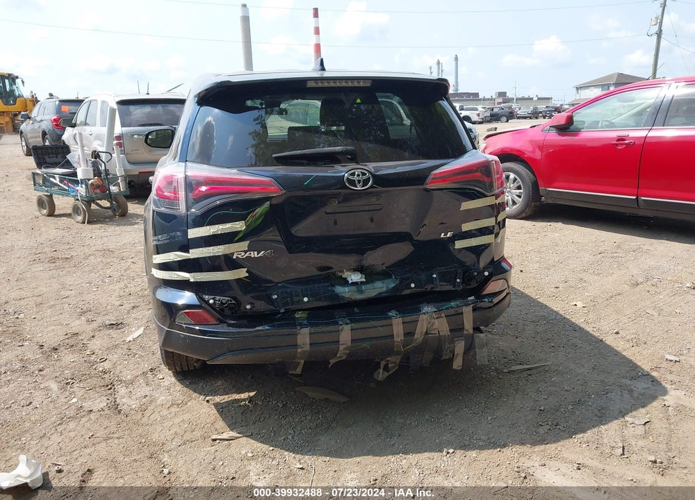 2018 TOYOTA RAV4 LE VIN: JTMZFREV0JJ185693