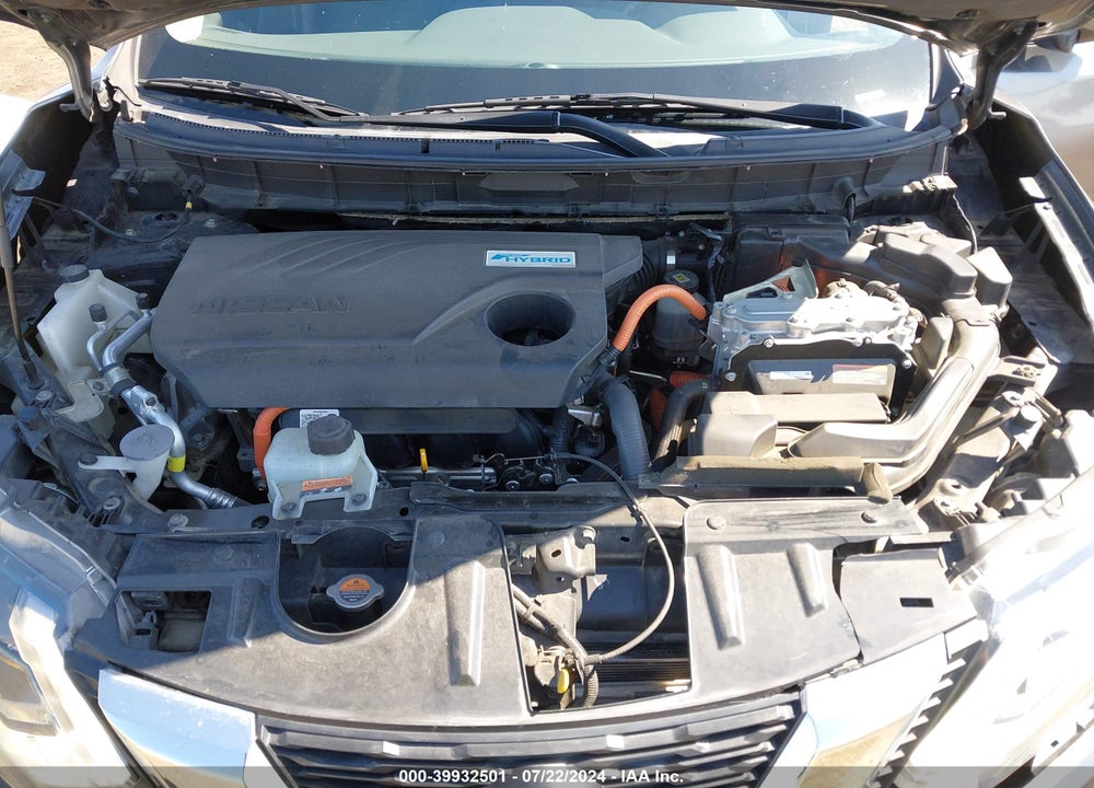2017 NISSAN ROGUE HYBRID VIN: 5N1ET2MT6HC814575