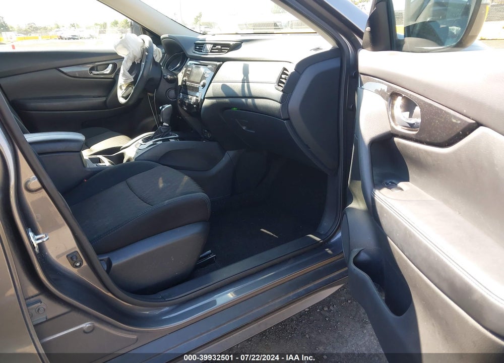 2017 NISSAN ROGUE HYBRID VIN: 5N1ET2MT6HC814575