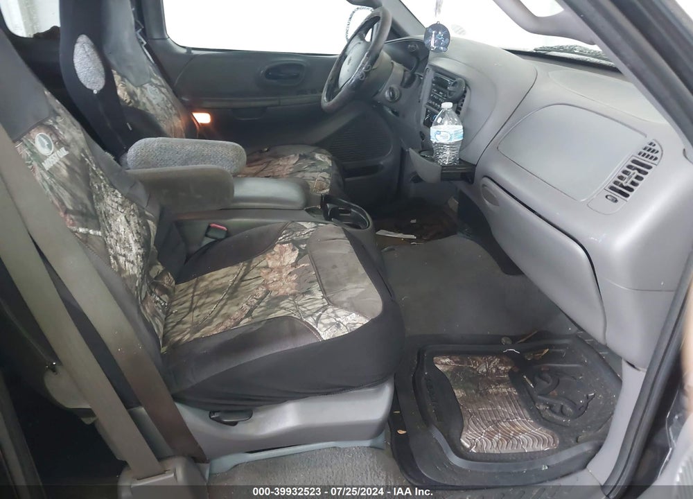 2001 FORD F-150 XL/XLT VIN: 1FTZX17281NA01515