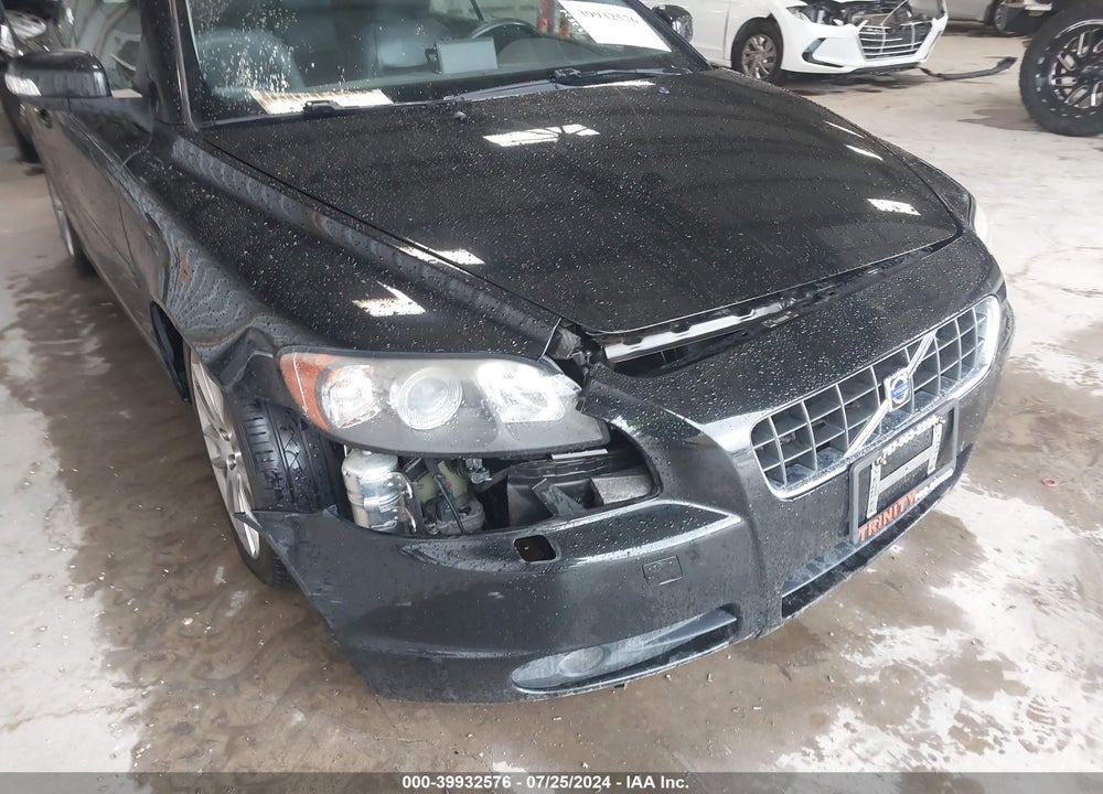 2009 VOLVO C70 T5 VIN: YV1MC672X9J071159