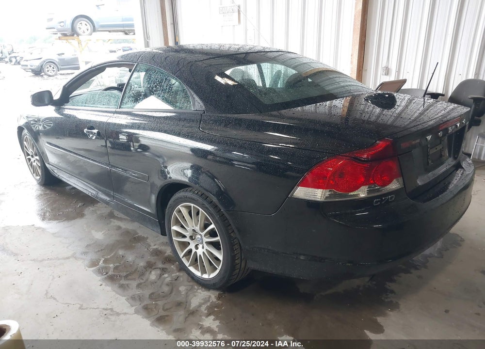 2009 VOLVO C70 T5 VIN: YV1MC672X9J071159
