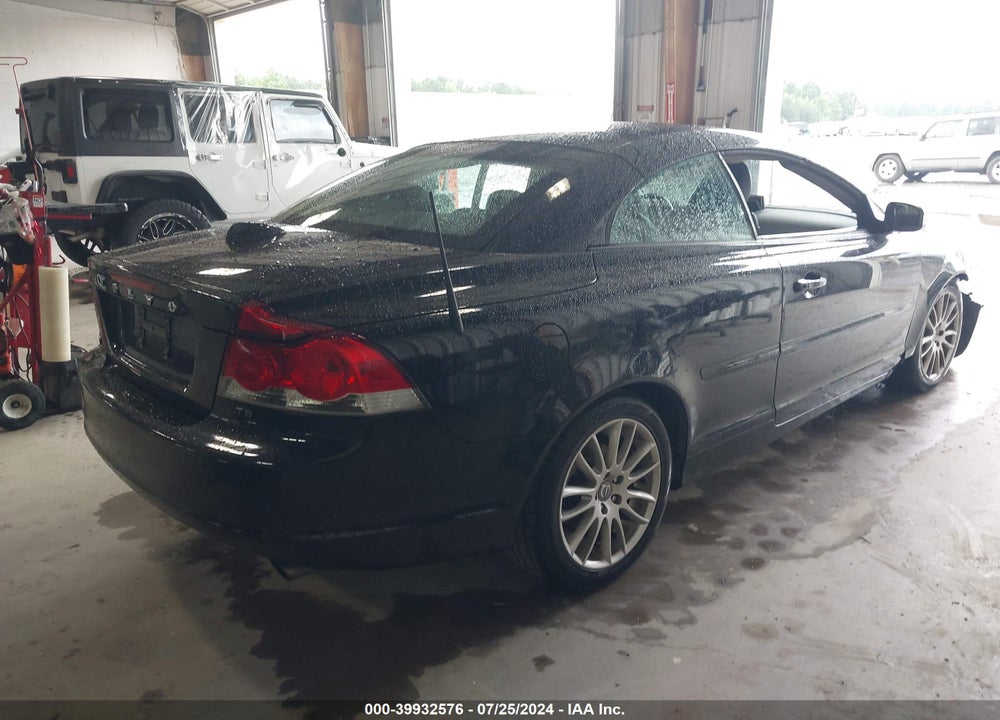 2009 VOLVO C70 T5 VIN: YV1MC672X9J071159