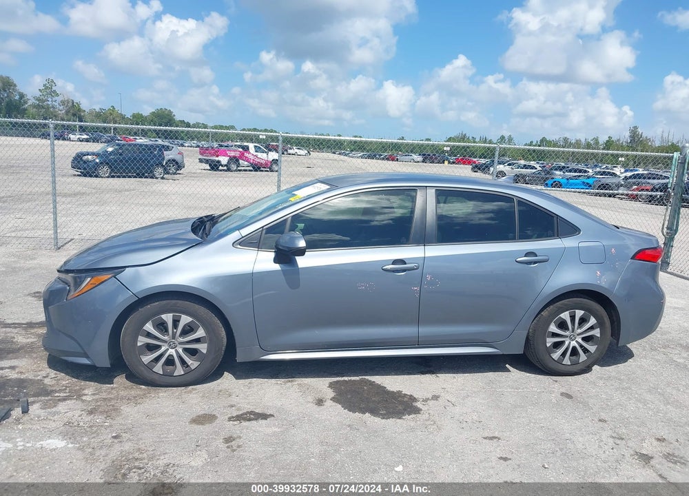2022 TOYOTA COROLLA HYBRID LE VIN: JTDEAMDE4N3000461