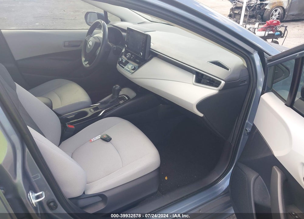 2022 TOYOTA COROLLA HYBRID LE VIN: JTDEAMDE4N3000461