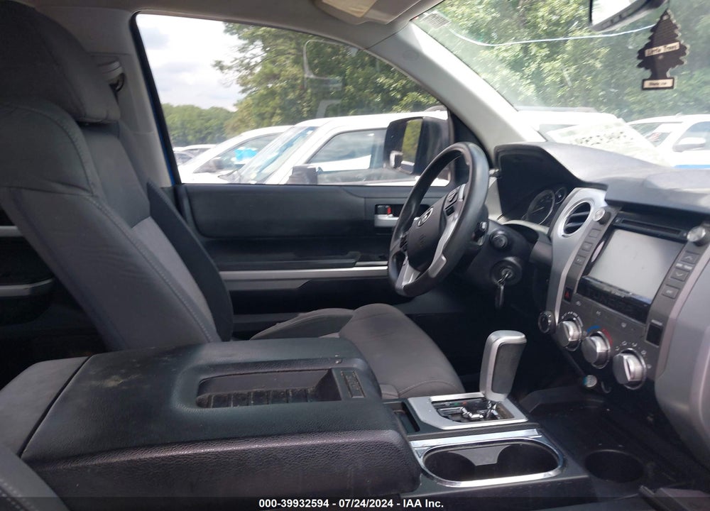 2016 TOYOTA TUNDRA SR5 5.7L V8 VIN: 5TFDW5F14GX530065