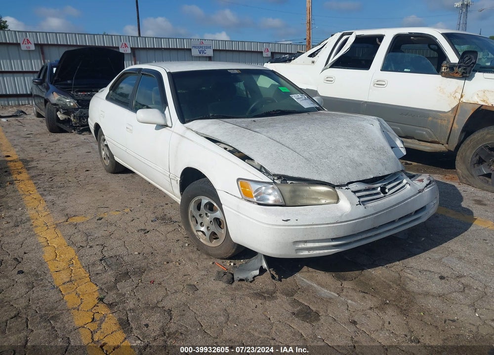 1999 TOYOTA CAMRY LE VIN: JT2BG22K7X0297947