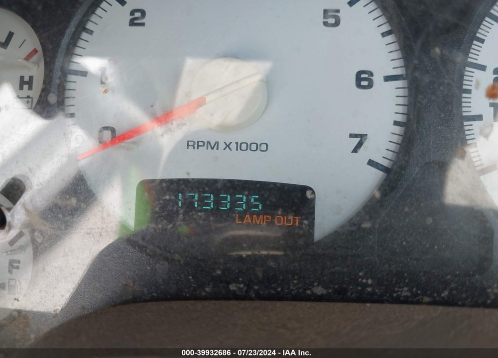2005 DODGE RAM 1500 ST VIN: 1D7HA16KX5J546889