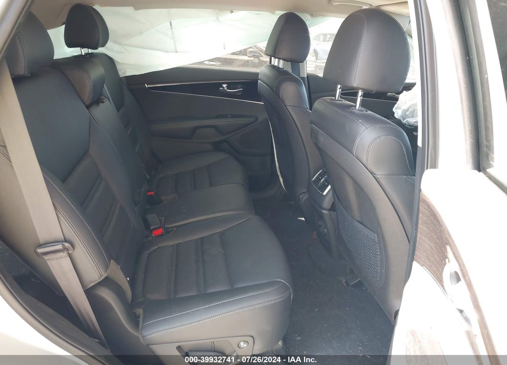 2020 KIA SORENTO 3.3L EX VIN: 5XYPHDA51LG709365