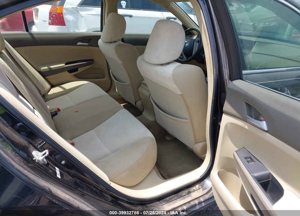 2009 HONDA ACCORD 2.4 LX VIN: 1HGCP26379A039084