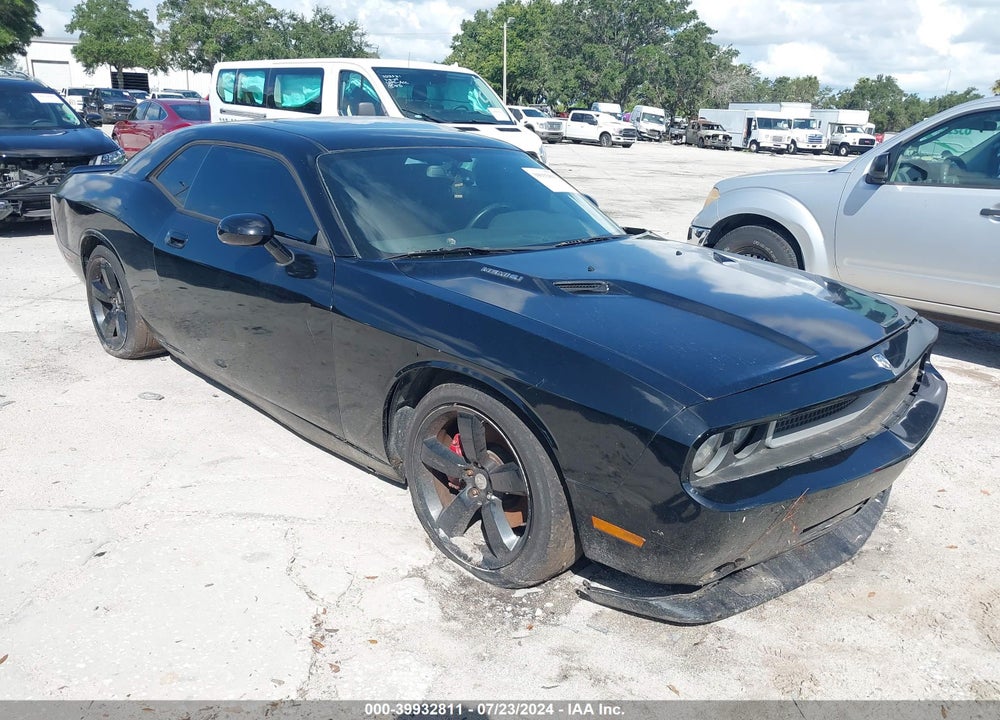 2010 DODGE CHALLENGER SRT8 VIN: 2B3CJ7DW3AH104367