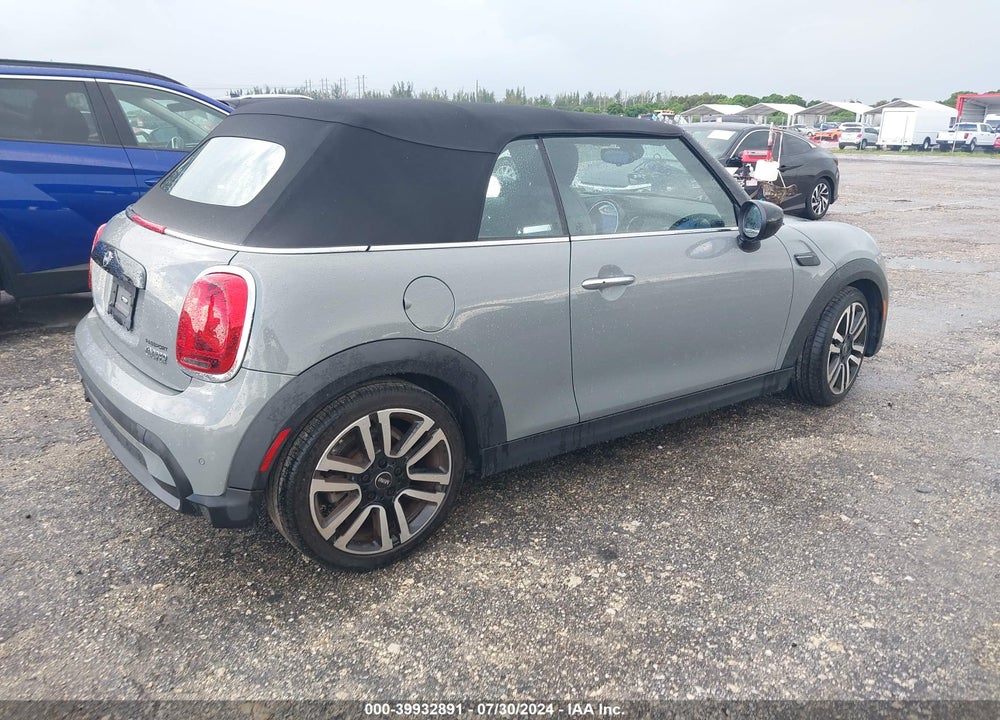 2022 MINI CONVERTIBLE COOPER VIN: WMW23DL02N3N81278