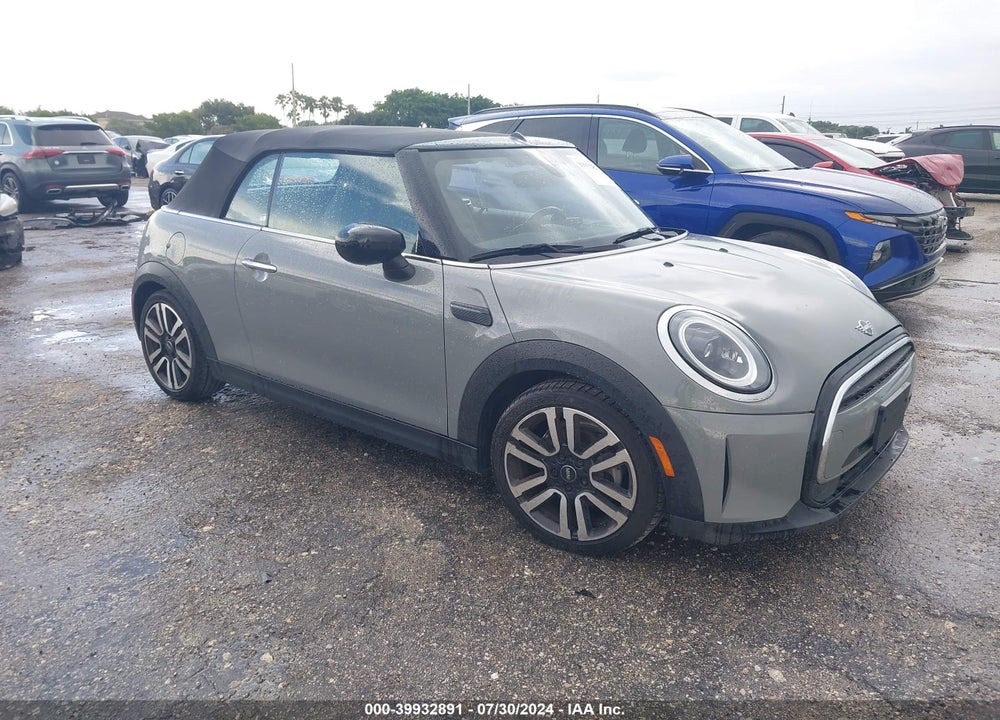 2022 MINI CONVERTIBLE COOPER VIN: WMW23DL02N3N81278