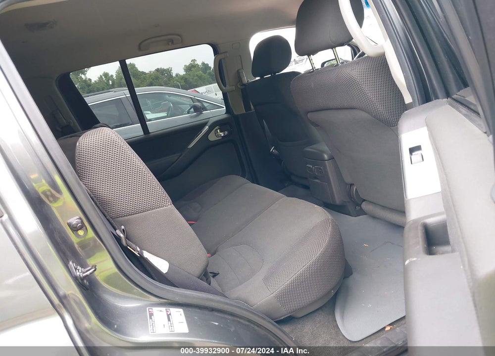 2005 NISSAN PATHFINDER XE VIN: 5N1AR18W15C724791