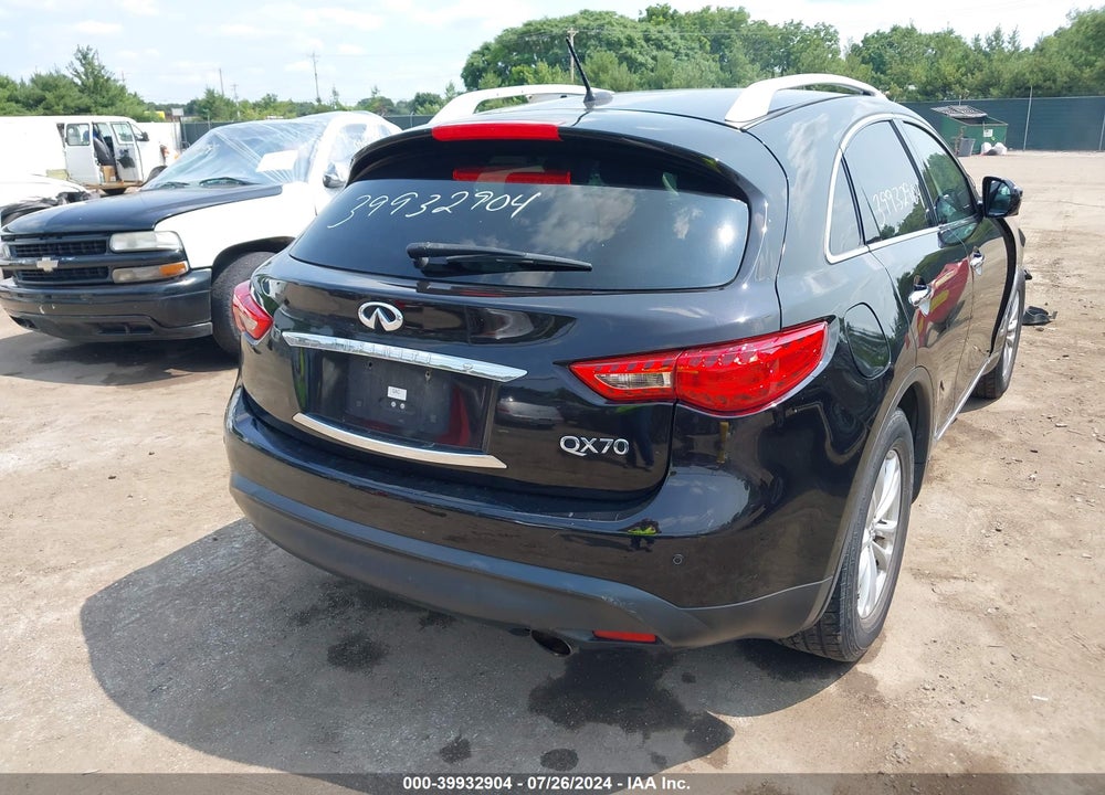 2016 INFINITI QX70 VIN: JN8CS1MW2GM750633