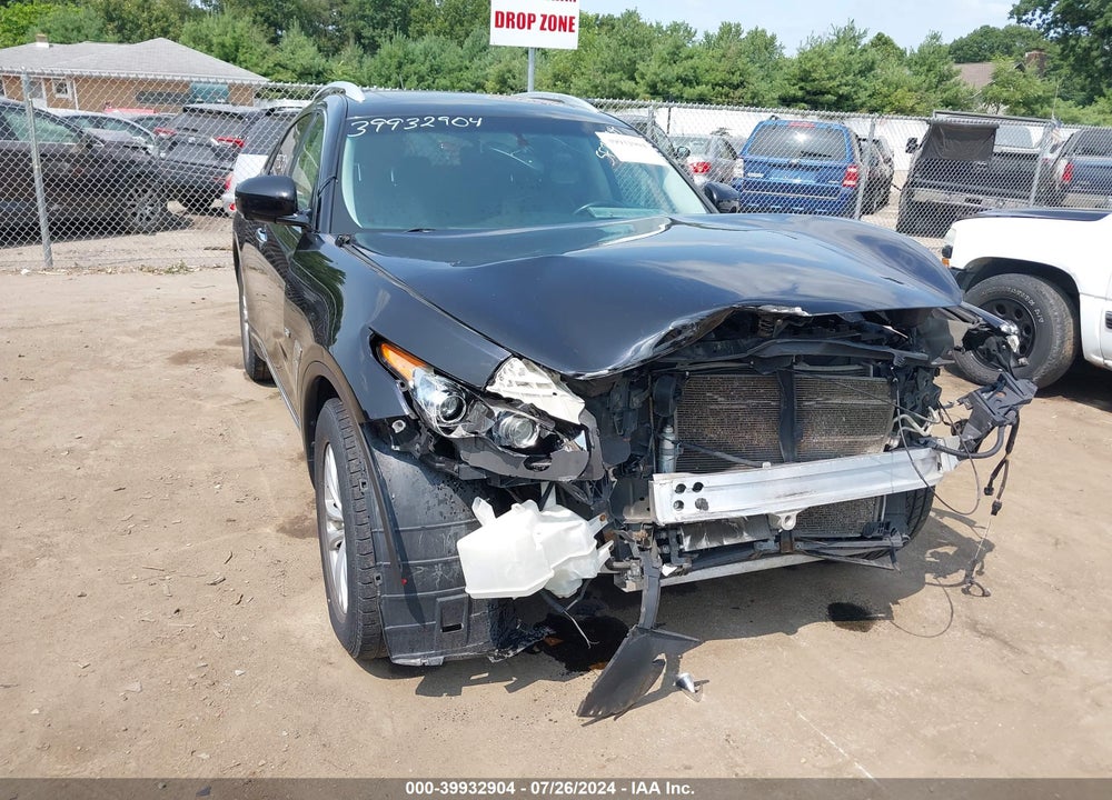 2016 INFINITI QX70 VIN: JN8CS1MW2GM750633