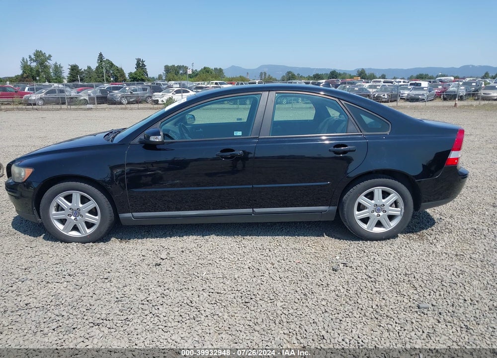 2007 VOLVO S40 2.4I VIN: YV1MS382172277087