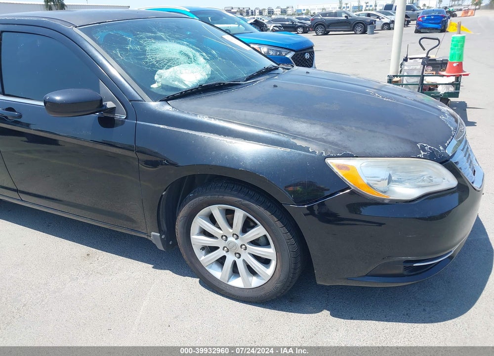2011 CHRYSLER 200 TOURING VIN: 1C3BC1FG3BN550121