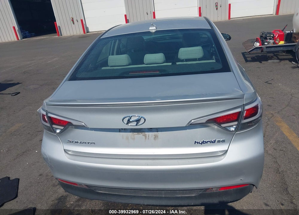 2016 HYUNDAI SONATA HYBRID SE VIN: KMHE24L18GA014126