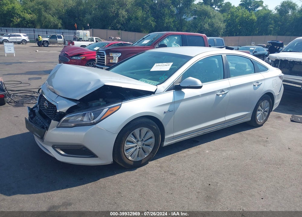 2016 HYUNDAI SONATA HYBRID SE VIN: KMHE24L18GA014126