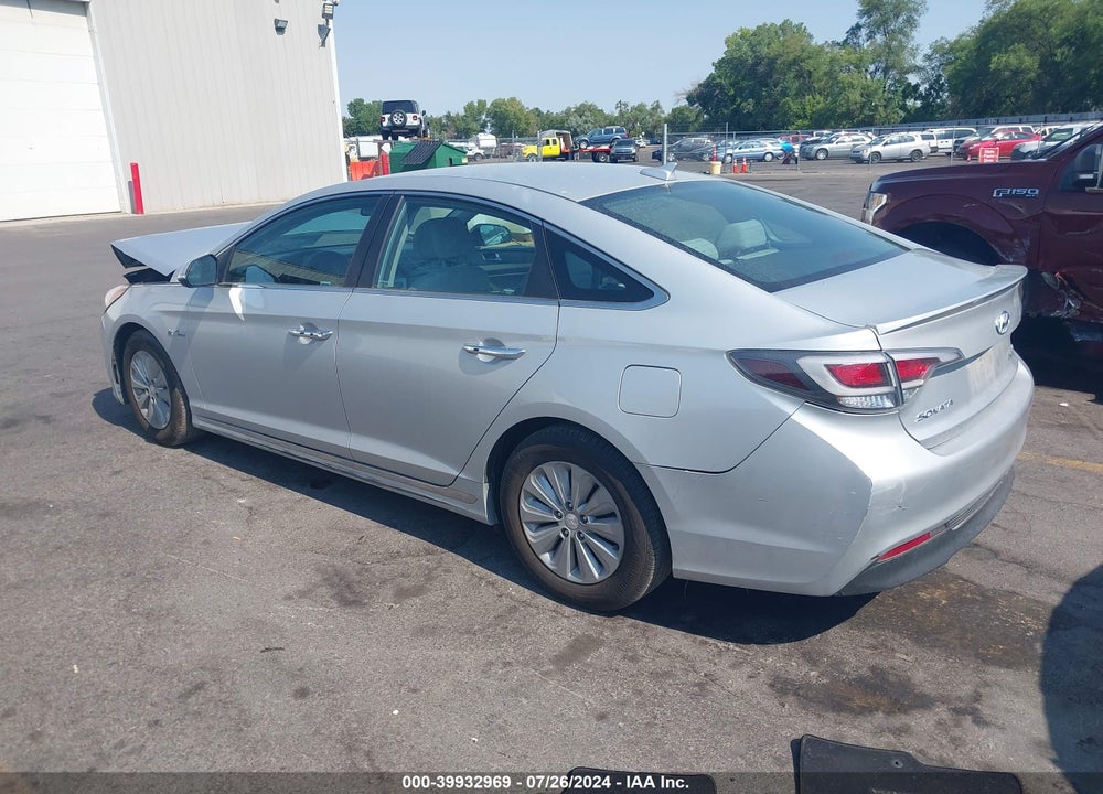 2016 HYUNDAI SONATA HYBRID SE VIN: KMHE24L18GA014126
