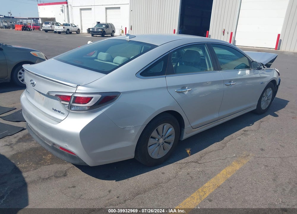 2016 HYUNDAI SONATA HYBRID SE VIN: KMHE24L18GA014126