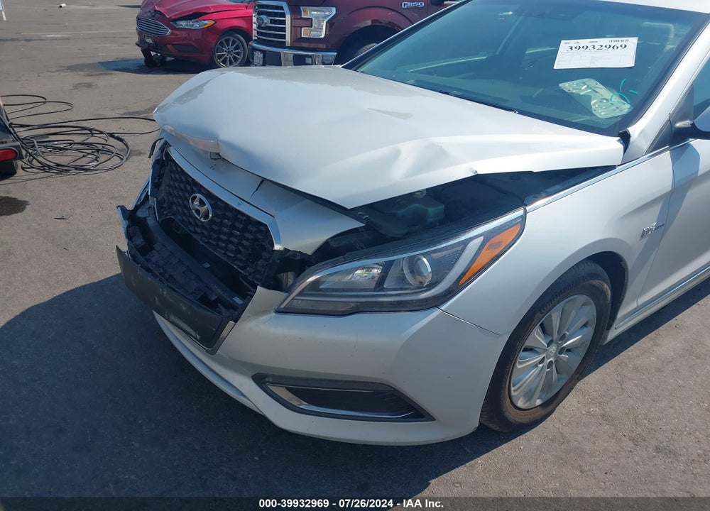 2016 HYUNDAI SONATA HYBRID SE VIN: KMHE24L18GA014126