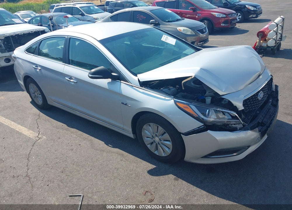 2016 HYUNDAI SONATA HYBRID SE VIN: KMHE24L18GA014126