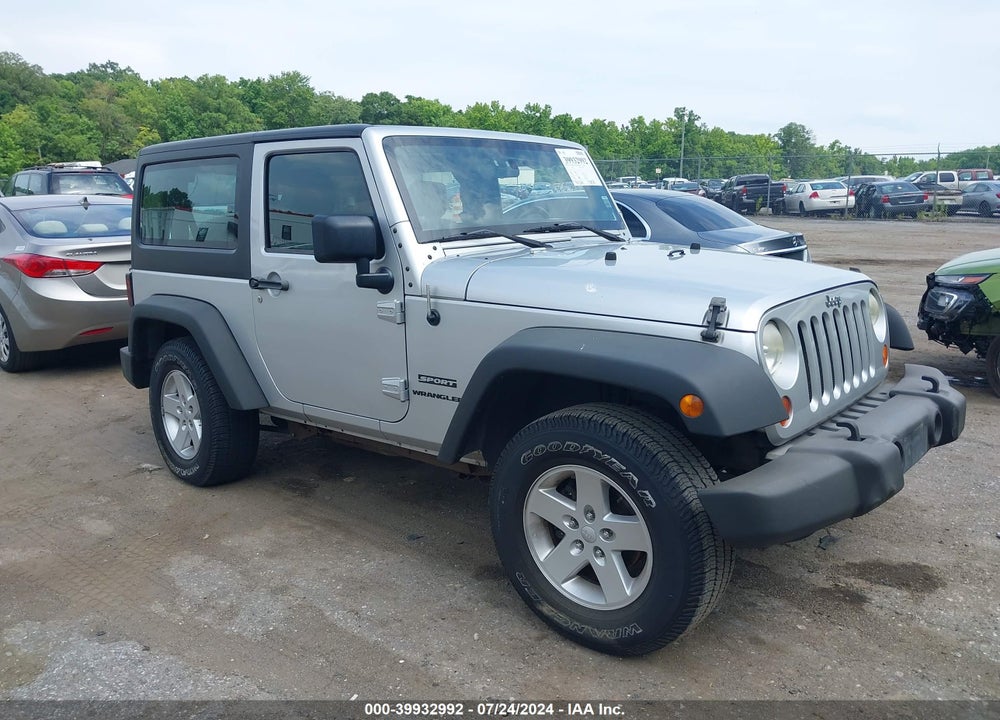 2011 JEEP WRANGLER SPORT VIN: 1J4AA2D10BL617524
