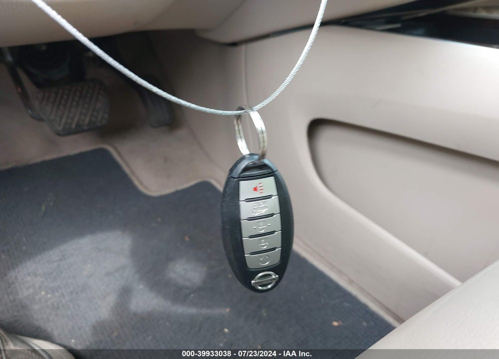 2014 NISSAN PATHFINDER SL VIN: 5N1AR2MM4EC641110