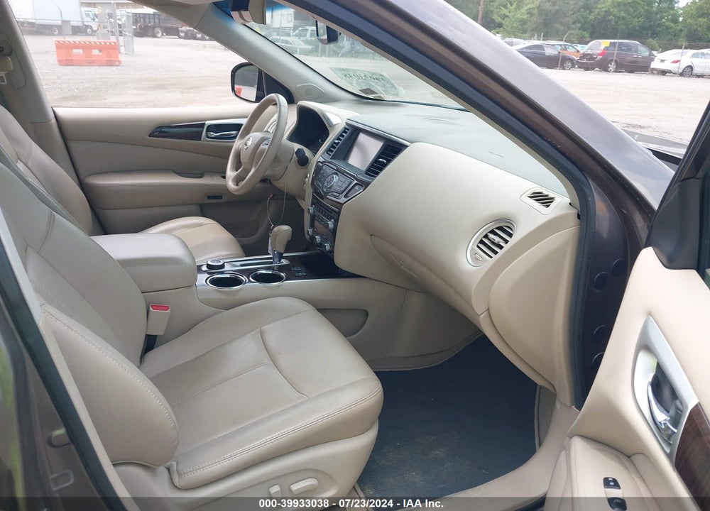 2014 NISSAN PATHFINDER SL VIN: 5N1AR2MM4EC641110