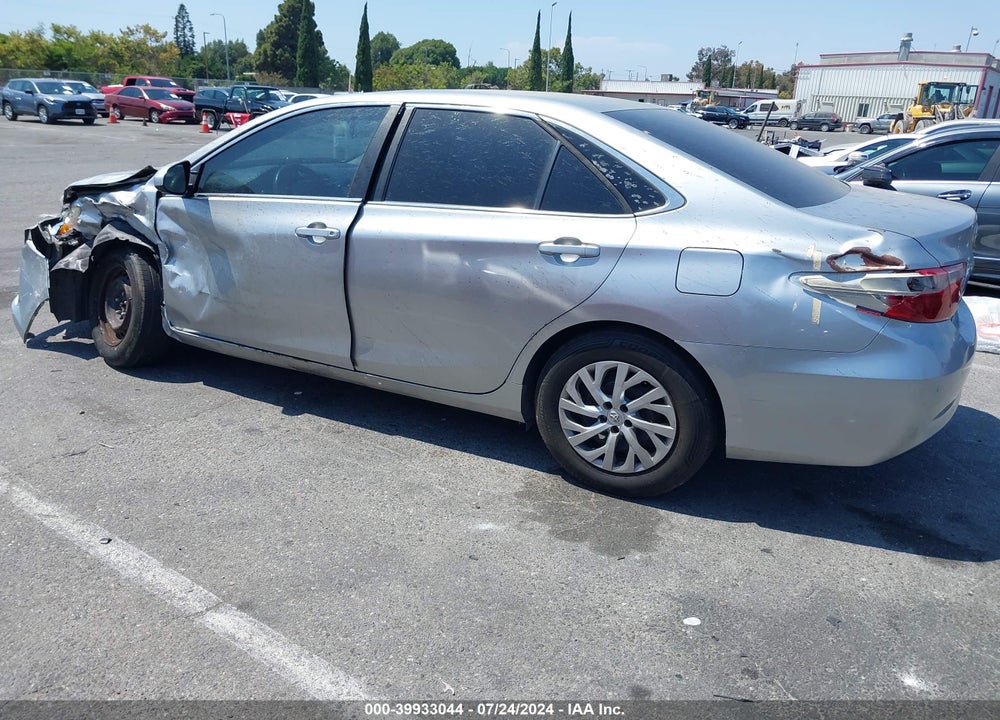 2017 TOYOTA CAMRY LE VIN: 4T1BF1FK8HU734682