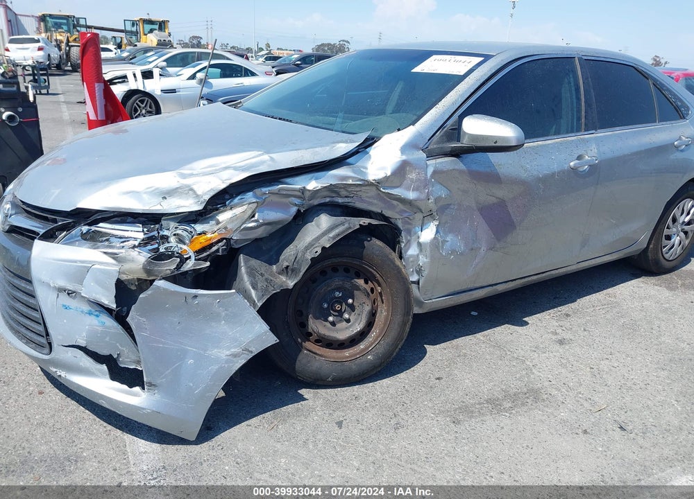2017 TOYOTA CAMRY LE VIN: 4T1BF1FK8HU734682