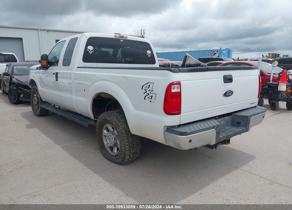 2015 FORD F-250 XLT VIN: 1FT7X2B67FEB72187