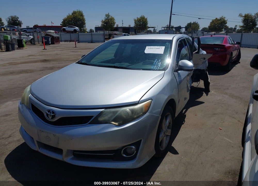 2014 TOYOTA CAMRY SE VIN: 4T1BF1FK3EU815049