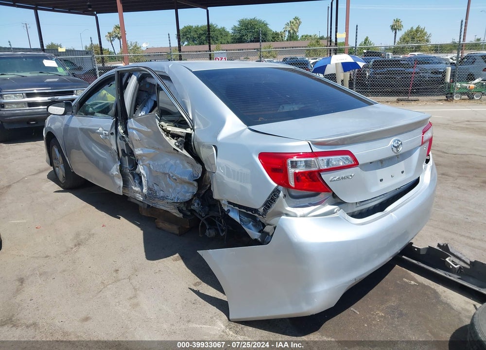 2014 TOYOTA CAMRY SE VIN: 4T1BF1FK3EU815049