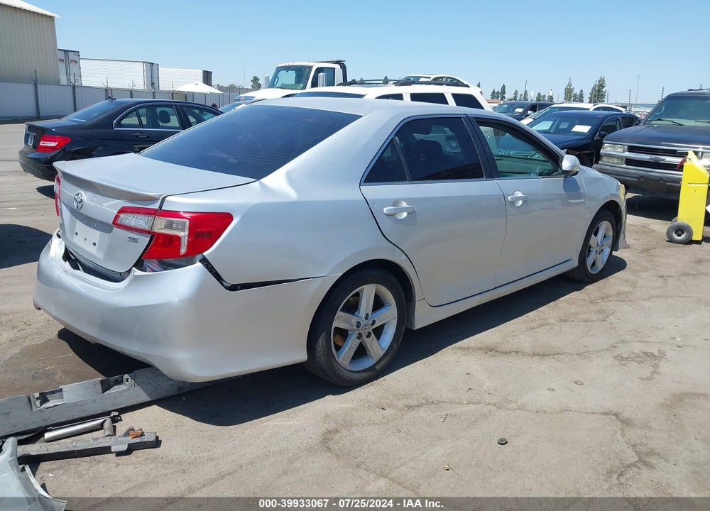 2014 TOYOTA CAMRY SE VIN: 4T1BF1FK3EU815049