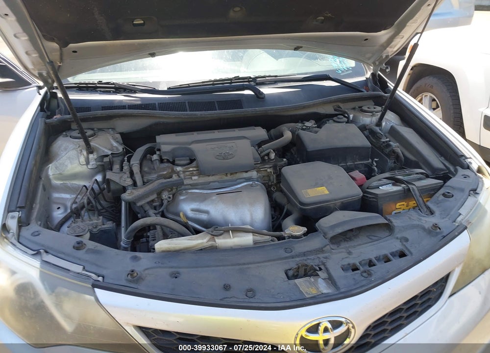 2014 TOYOTA CAMRY SE VIN: 4T1BF1FK3EU815049