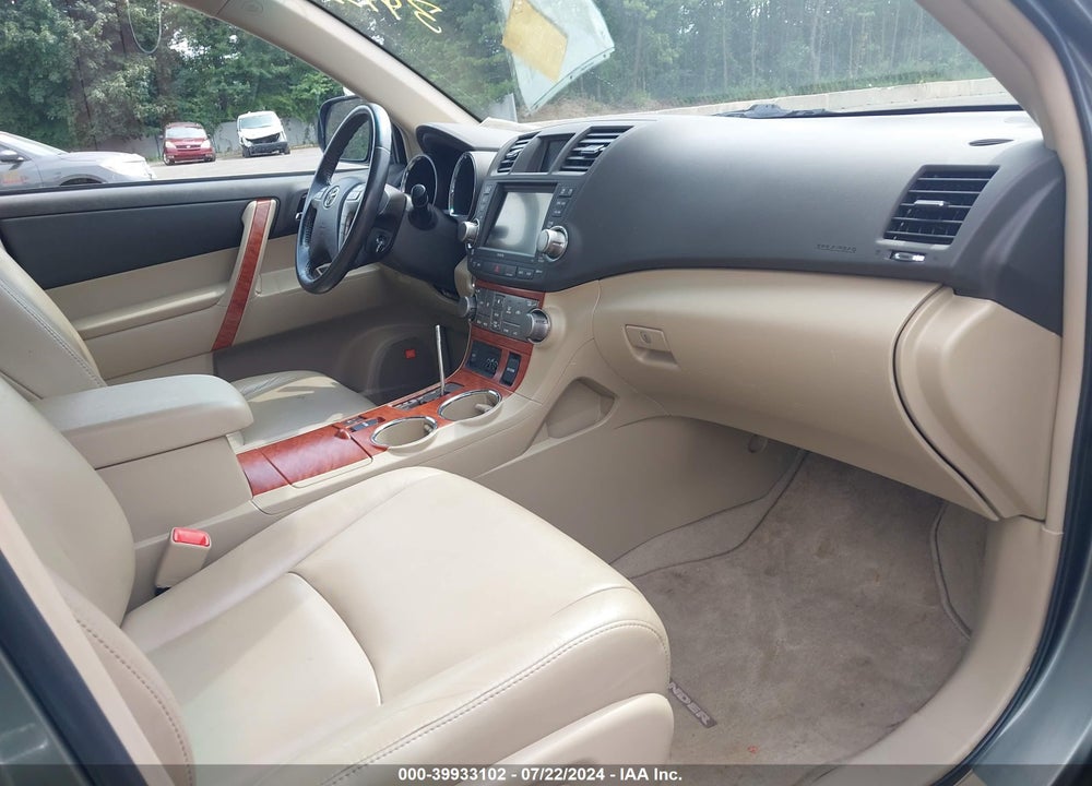 2010 TOYOTA HIGHLANDER LIMITED V6 VIN: 5TDDK3EH2AS039389