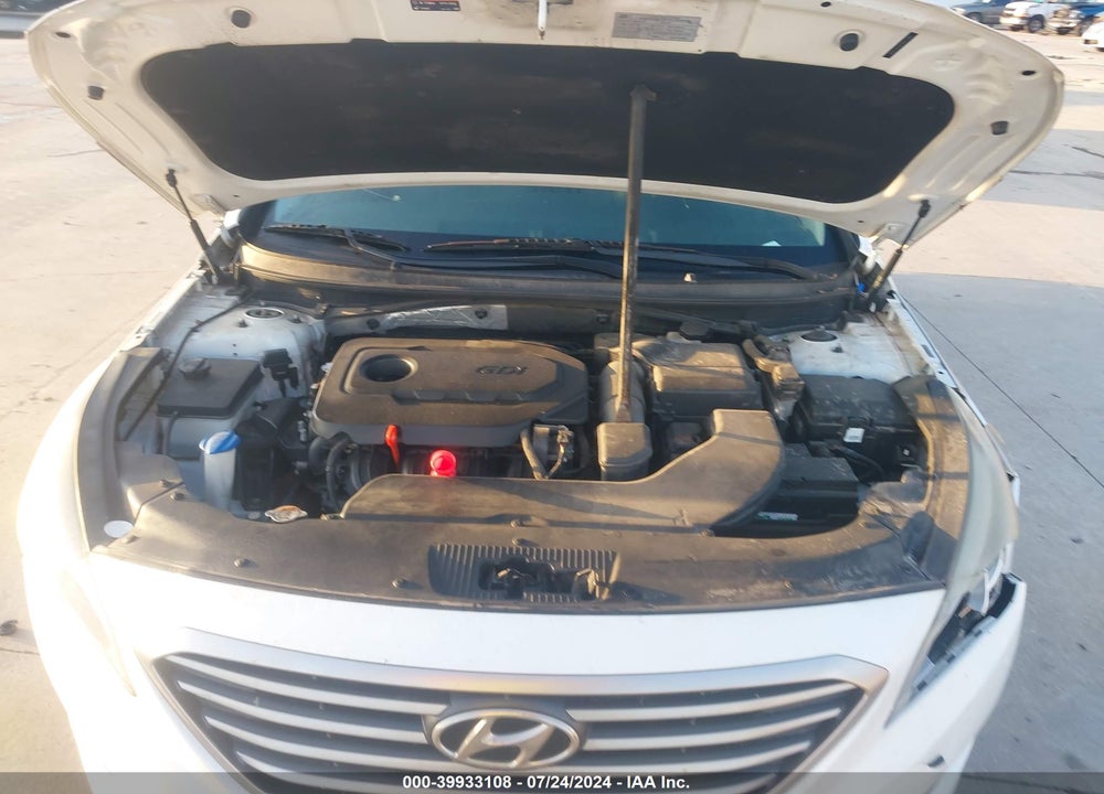 2015 HYUNDAI SONATA SE VIN: 5NPE24AFXFH077660