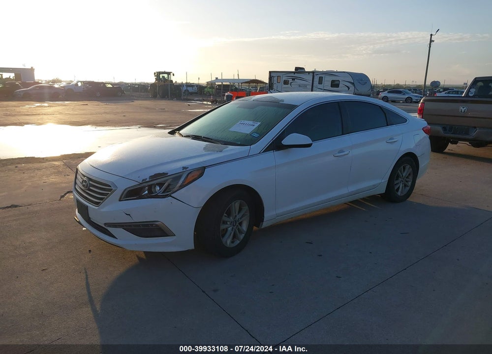 2015 HYUNDAI SONATA SE VIN: 5NPE24AFXFH077660