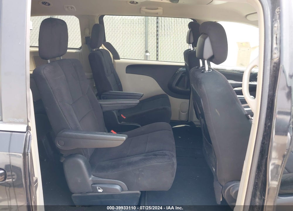 2011 DODGE GRAND CARAVAN CREW VIN: 2D4RN5DG6BR672668