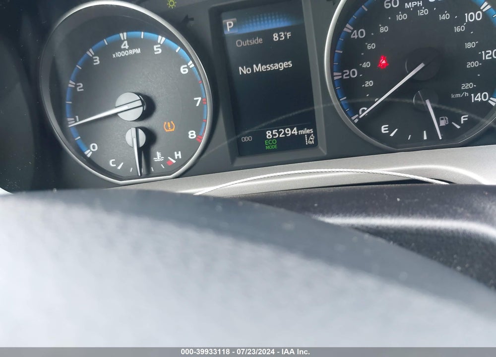2017 TOYOTA RAV4 LE VIN: 2T3BFREV7HW598319