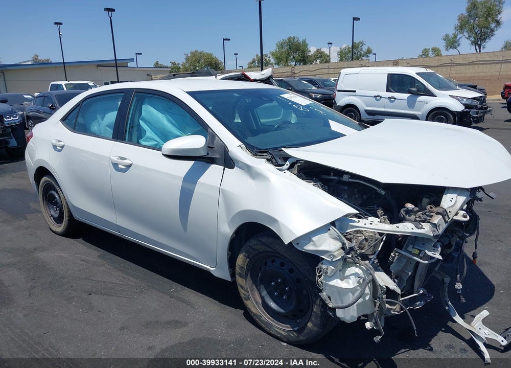 2018 TOYOTA COROLLA LE VIN: 5YFBURHEXJP822443